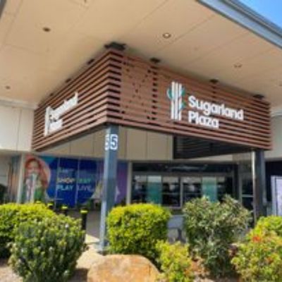 Sugarland Plaza – Stores – 400x400px